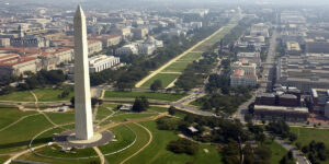 ARLINGTON, VA - SEPTEMBER 26: Aerial photo of the Washington Memorial with the Capitol in the background in Washington D.C. on September 26, 2003. (Photo by Andy Dunaway/USAF via Getty Images)