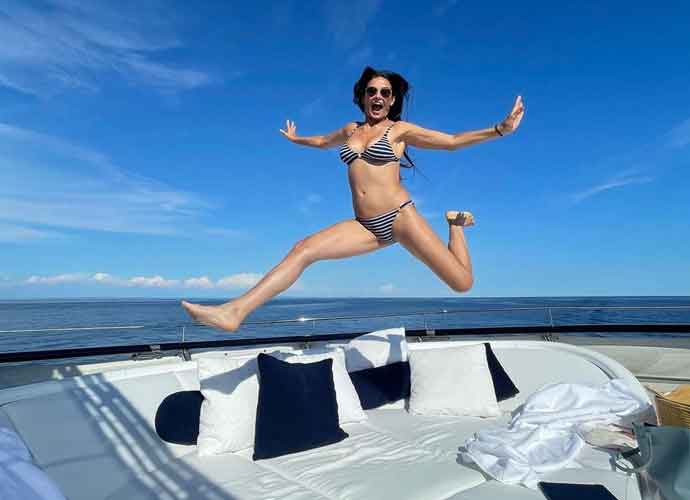Demi Moore Sports Bikini For Italian Vacation