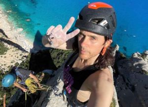 Jared Leto rappels down cliffs in Sardinia (Image: Instagram)