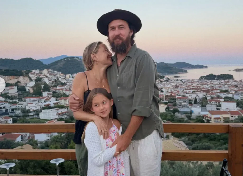 Kate Hudson Enjoys Quality Blended Family Time On Greek Summer Vacation