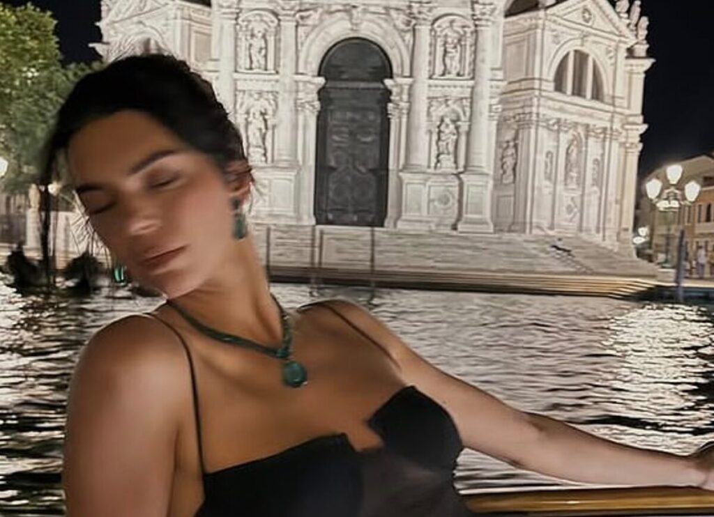 Kendall Jenner & Sydney Sweeney Use Venice As Beautiful Backdrop At Bezos-Sánchez Wedding