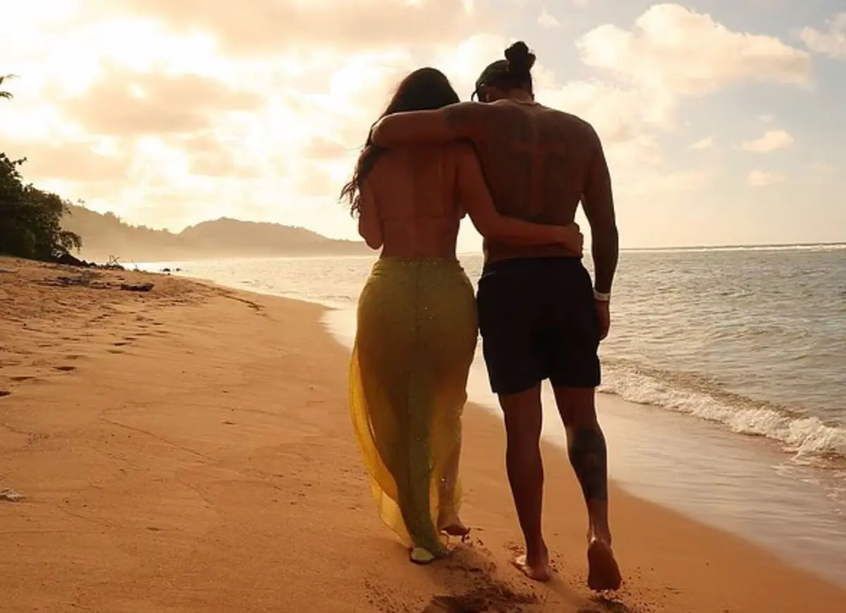 Kim Kardashian & Lewis Hamilton’s Tropical Vacation Marks Their Most Public Moment Yet