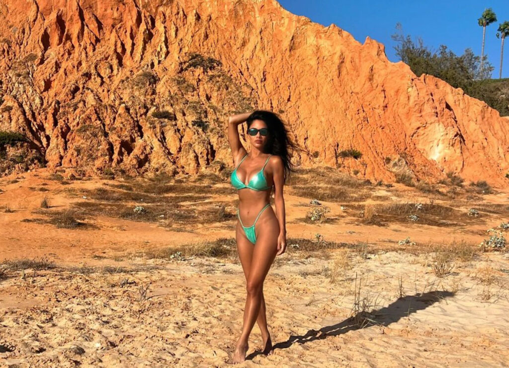 Nicole Scherzinger Enjoys Sunny Day In The Agarve With Fiancé Thom Evans
