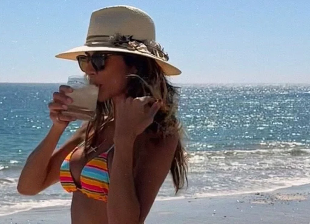 Pia Whitesell Relaxes On Malibu Beach With Husband Patrick Whitesell, Lauren Sánchez’s Ex