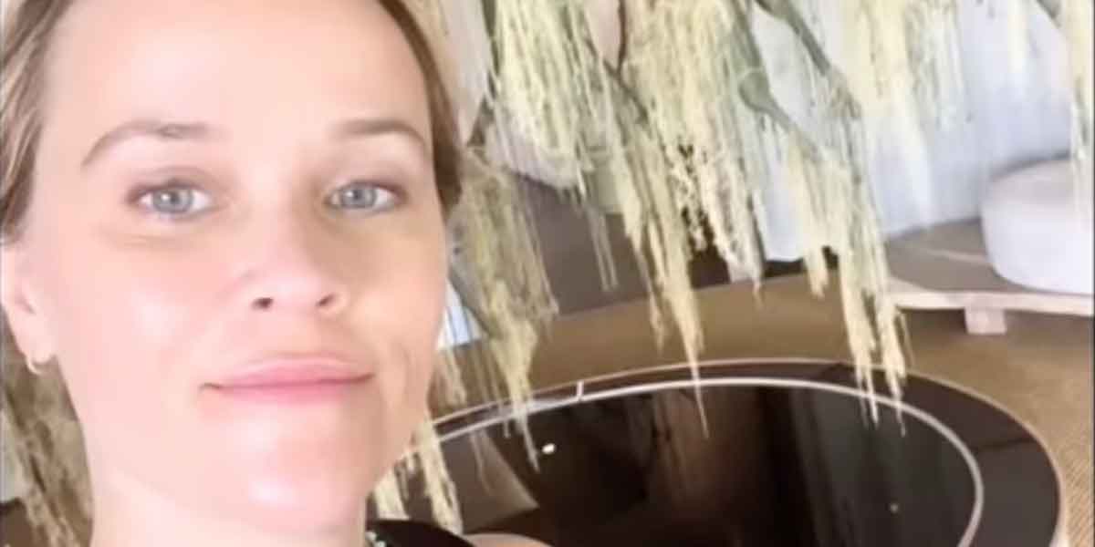 Reese Witherspoon Takes Dream Costa Rica Girls Trip