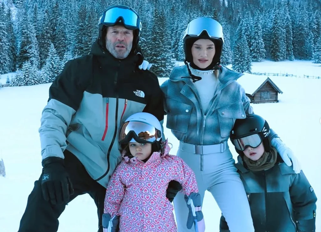 Rosie Huntington-Whiteley Poses With Fiancé Jason Statham & Kids During Snowy Austrian Ski Vacation