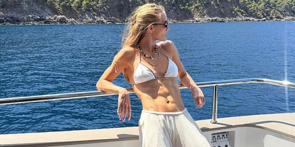 Rosie Huntington-Whiteley & Jason Statham Enjoy Luxurious Majorca Getaway