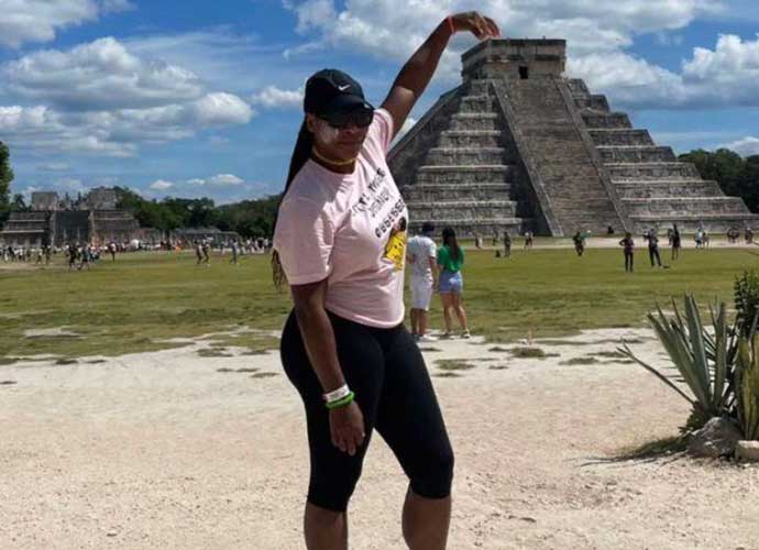 Serena Williams & Family Enjoys All That Yucatan Has To Offer During Vacation